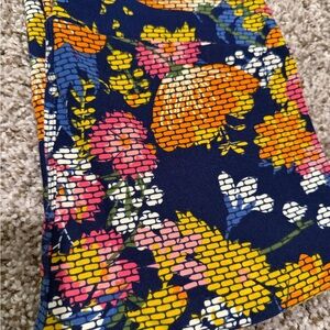 LuLaRoe Leggings Multicolor Floral Patterned Garment